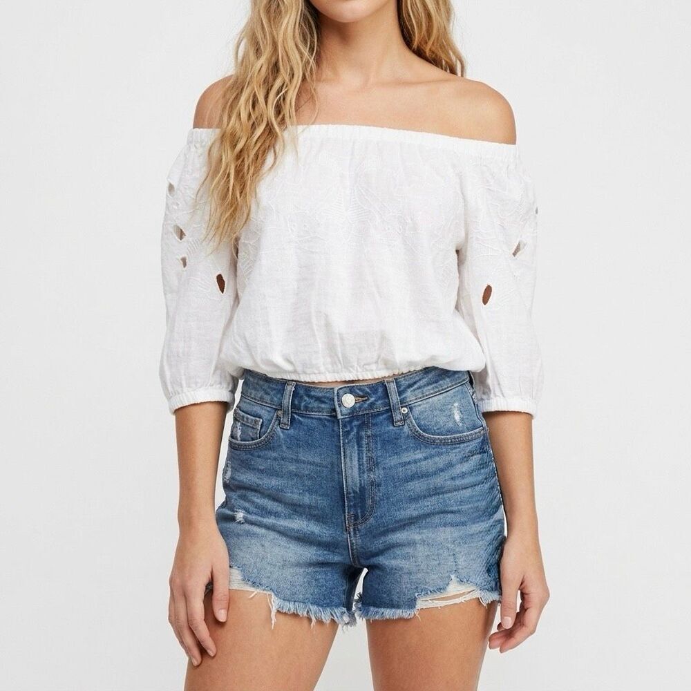 Universal Thread NWOT White Linen Eyelet Off Shoulder Boho Crop Top Medium